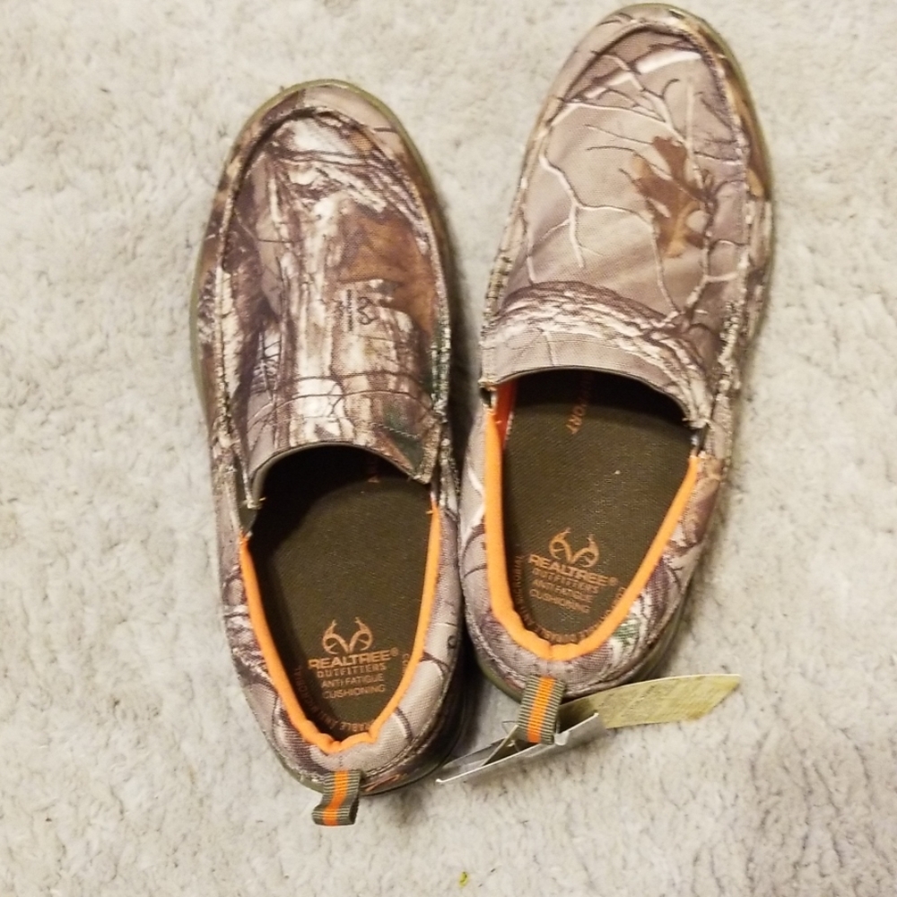 Realtree anti fatigue cushioning slip on  shoes